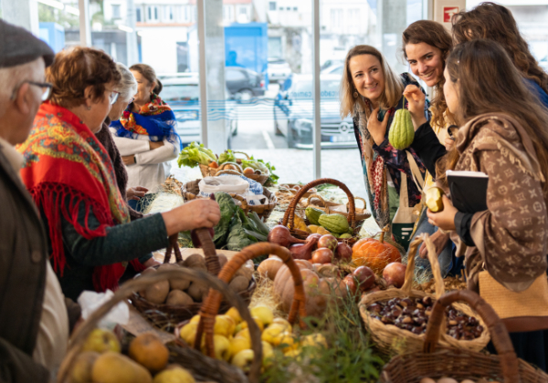 People buying fresh vegetables